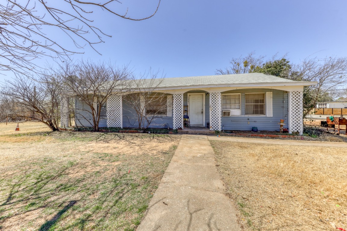 1401 W Elm Street Breckenridge TX 76424
