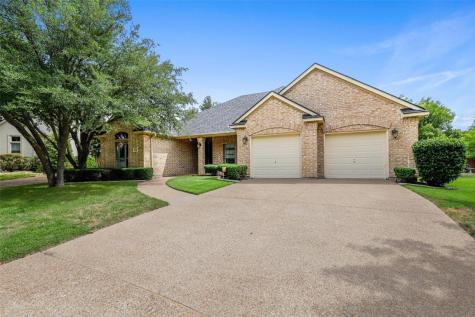7029 Brierhollow Court Fort Worth TX 76132
