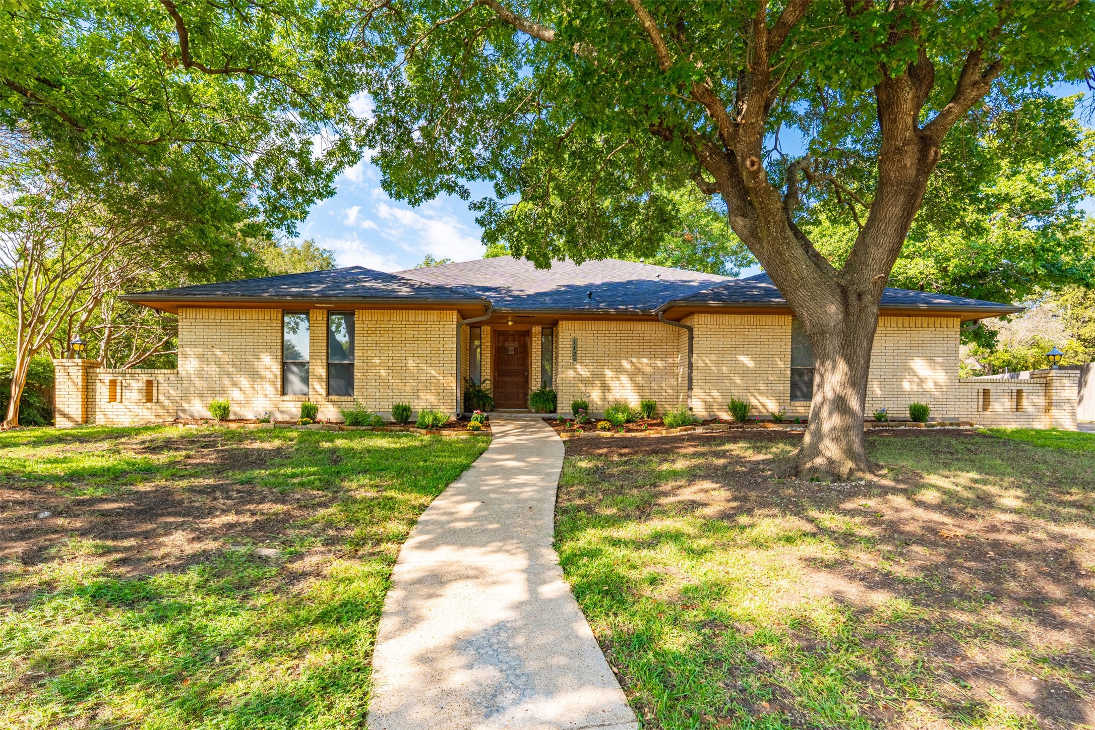 1124 Angela Court Cedar Hill TX 75104