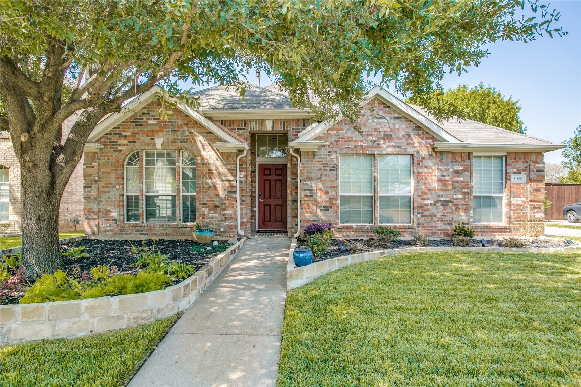 3909 Lochridge Court North Richland Hills TX 76180