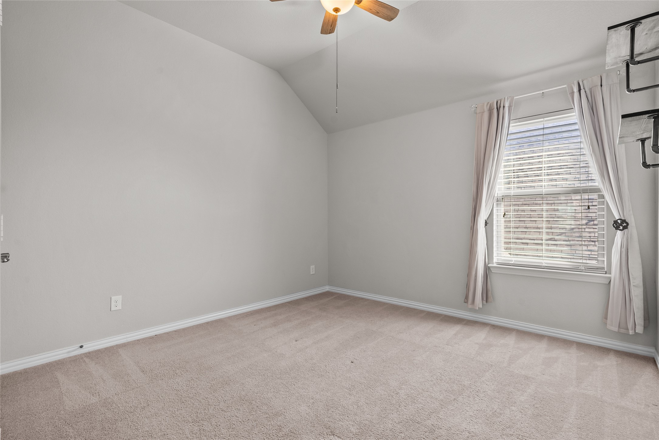 1217 Indian Grass Lane Northlake TX 76226