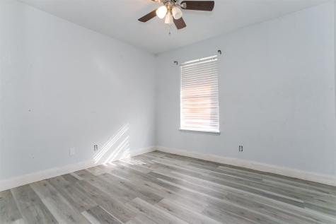 308 E Cottonwood Street Leonard TX 75452