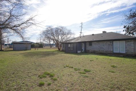 308 E Cottonwood Street Leonard TX 75452