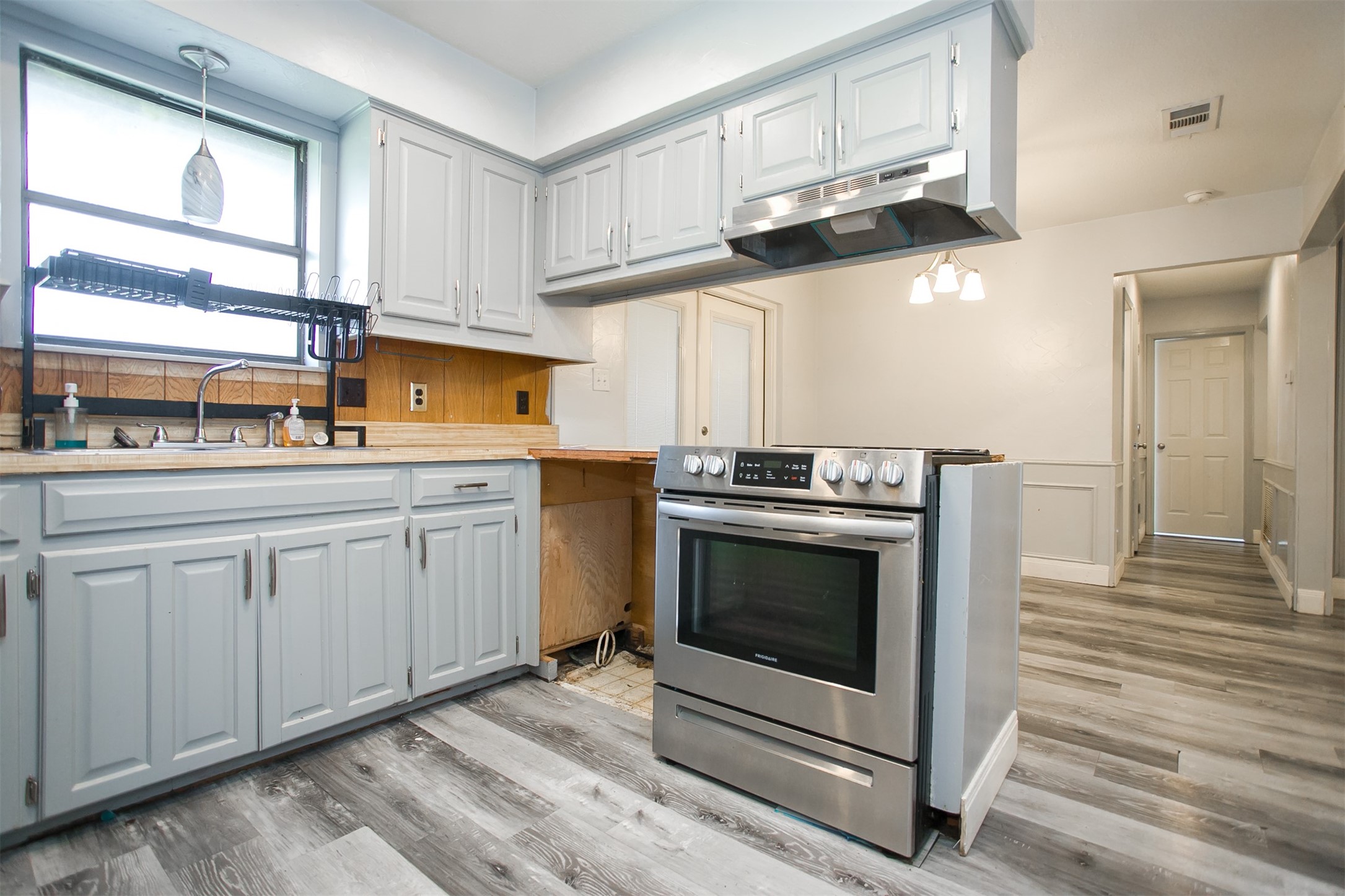 308 E Cottonwood Street Leonard TX 75452