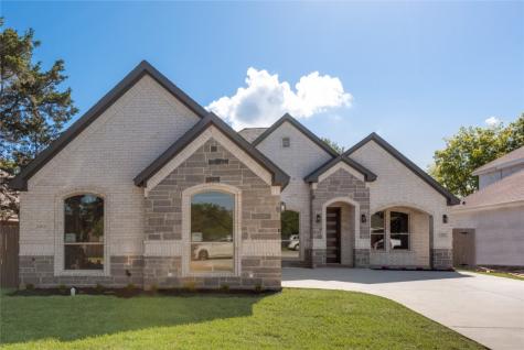 1526 Avenue B Grand Prairie TX 75051