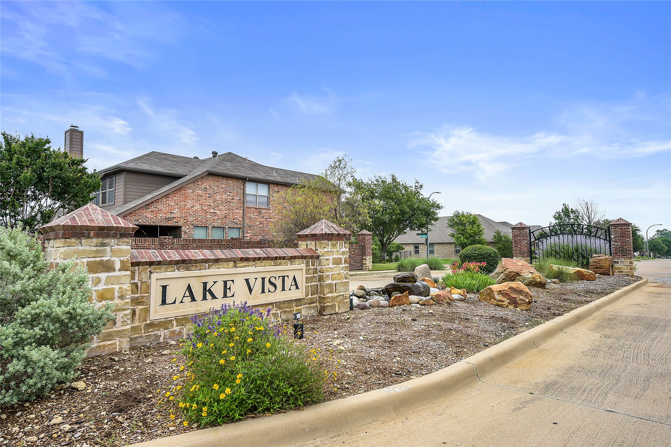 8728 Vista Royale Drive Fort Worth TX 76108