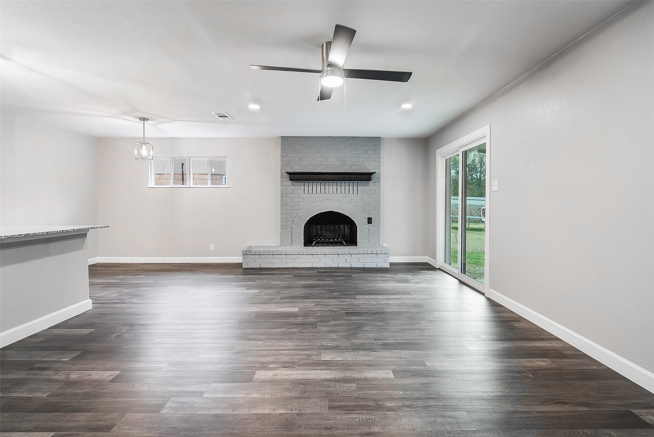 813 S Valentine Drive Sherman TX 75090