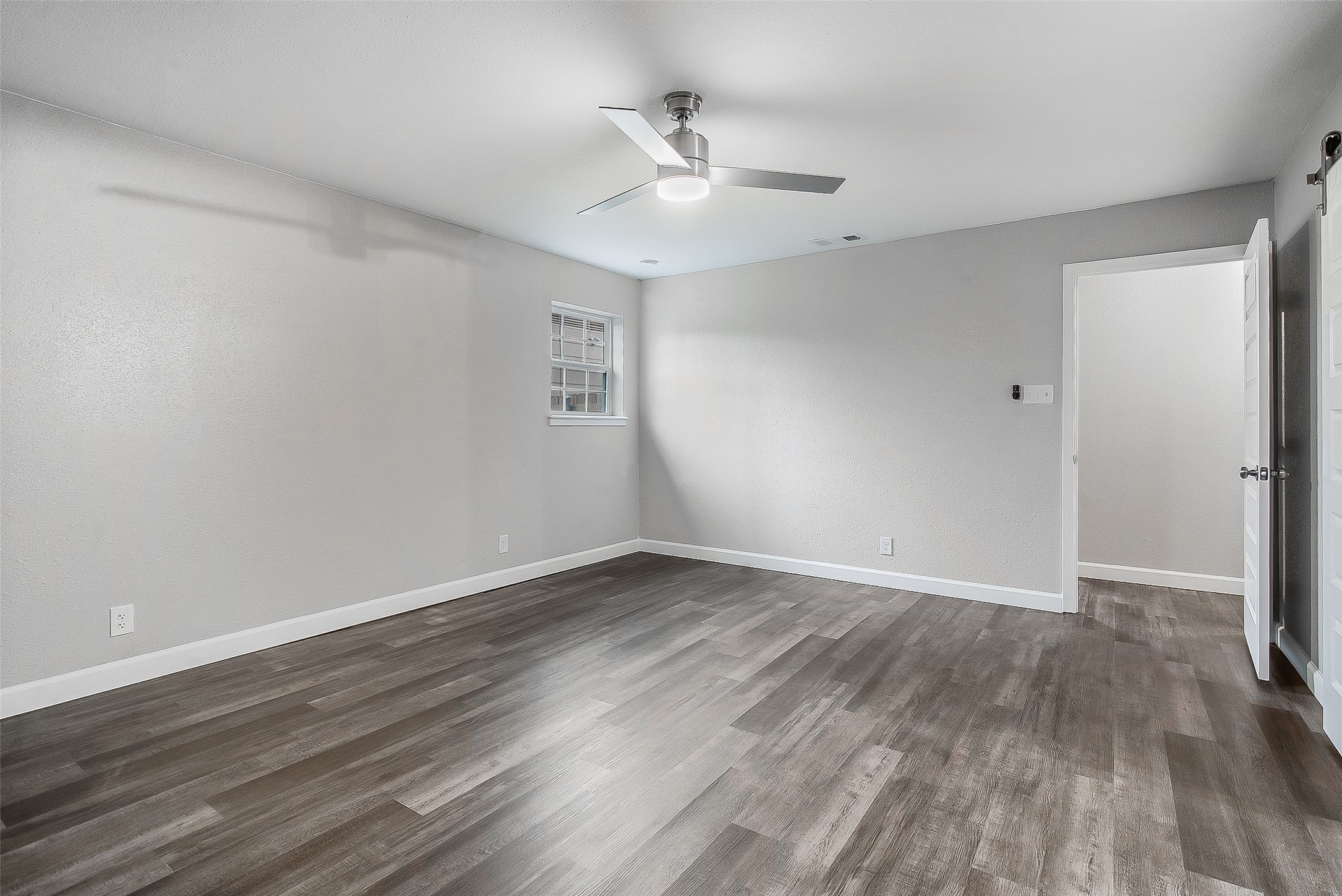 813 S Valentine Drive Sherman TX 75090