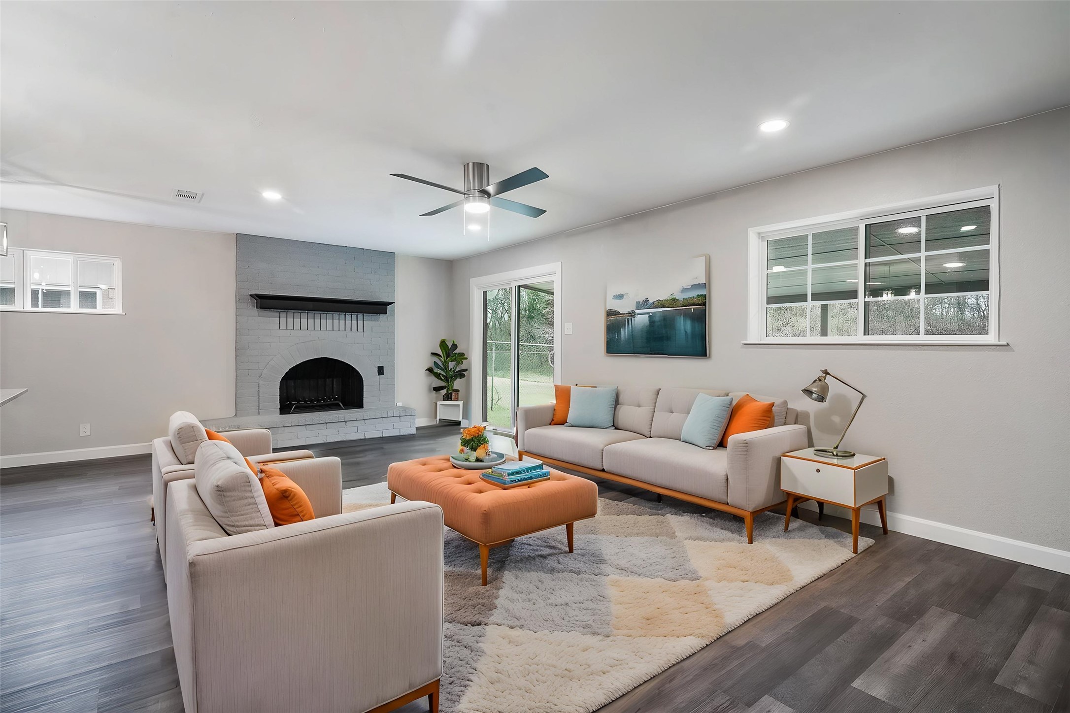 813 S Valentine Drive Sherman TX 75090