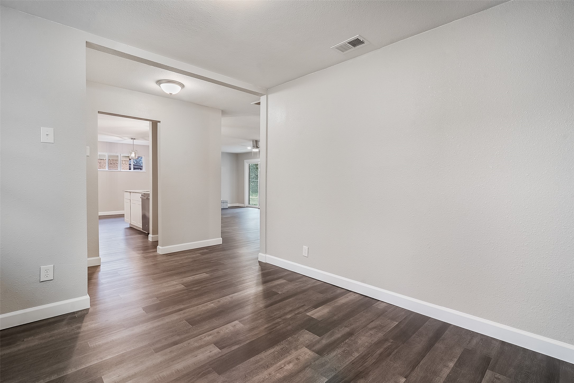 813 S Valentine Drive Sherman TX 75090