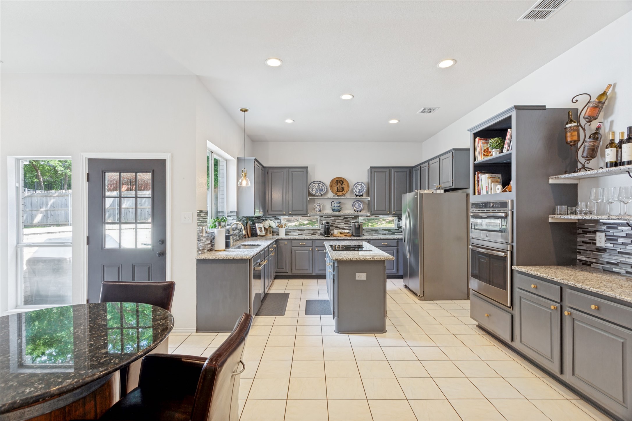 729 Big Horn Trail Crowley TX 76036