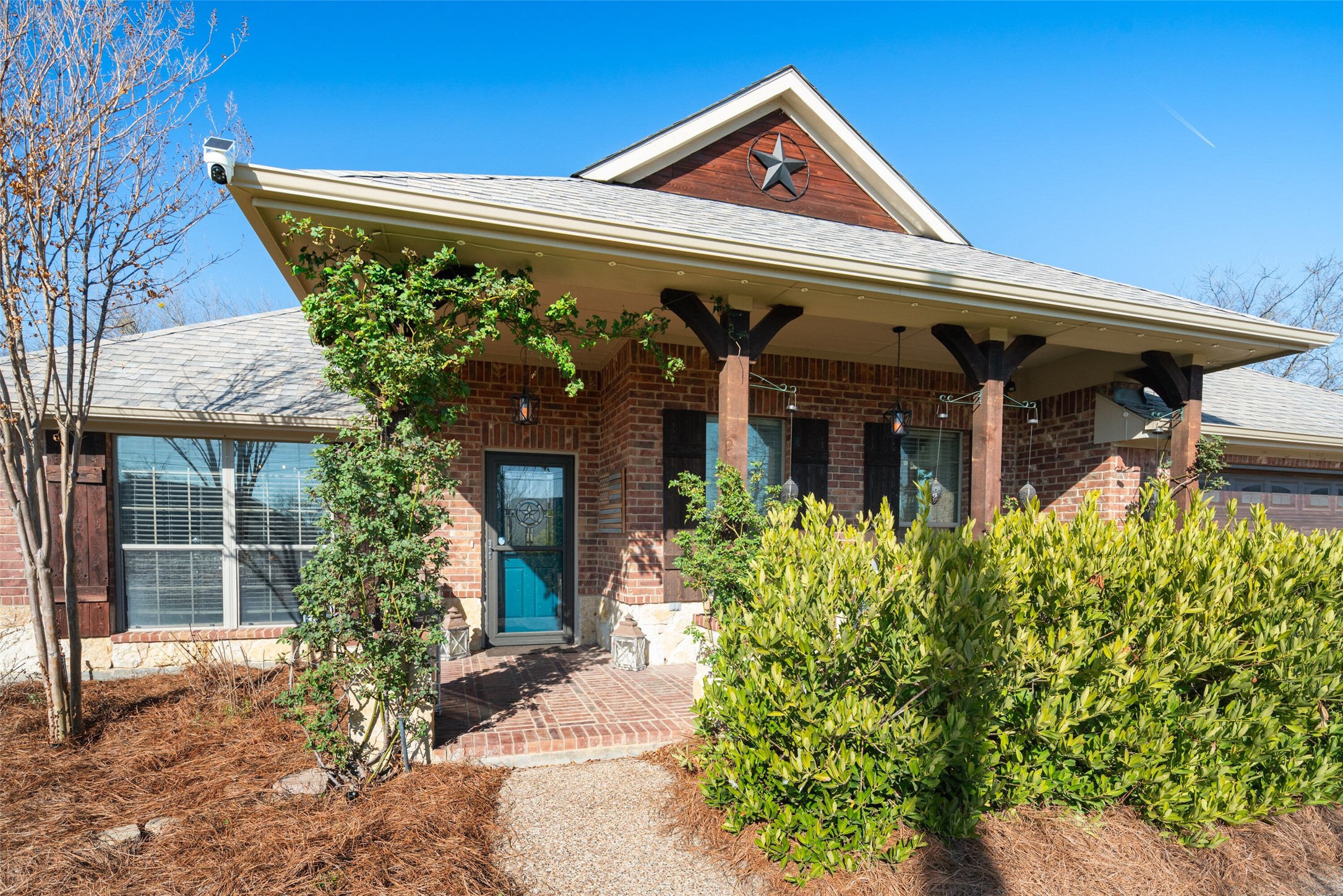 634 Half Moon Way Runaway Bay TX 76426