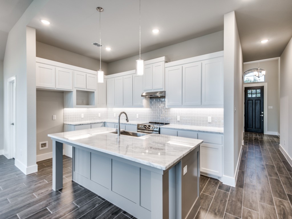 139 Lakeview Circle Pilot Point TX 76258