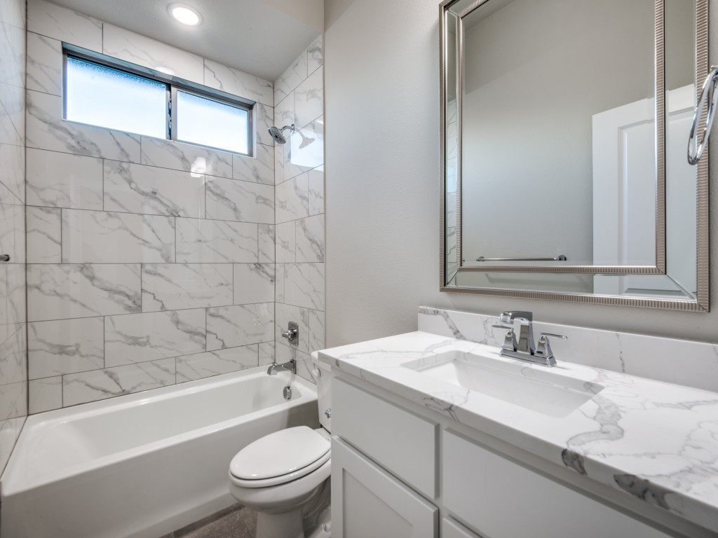 139 Lakeview Circle Pilot Point TX 76258