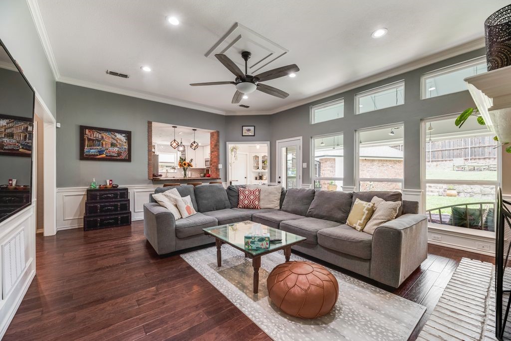 2908 Roaring Springs Road Grapevine TX 76051