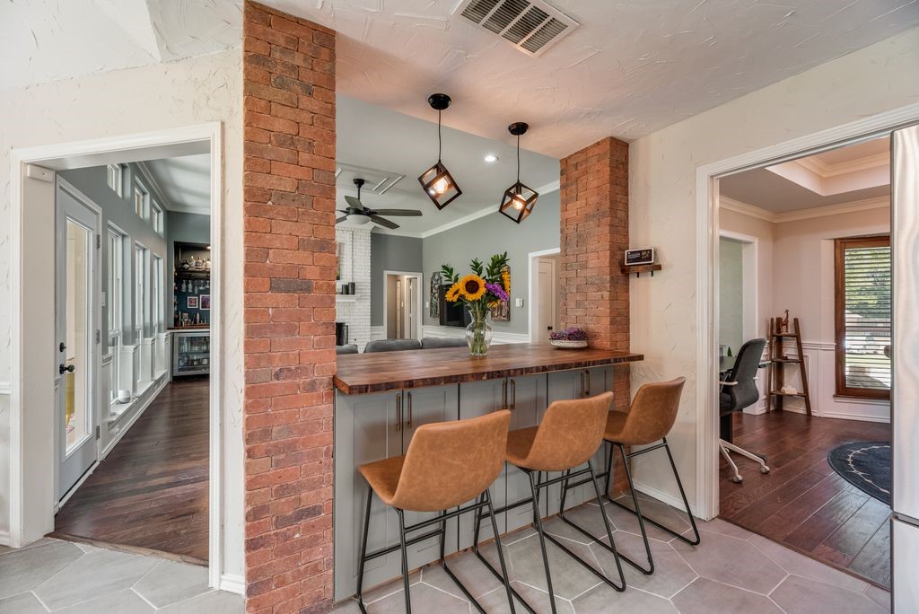 2908 Roaring Springs Road Grapevine TX 76051