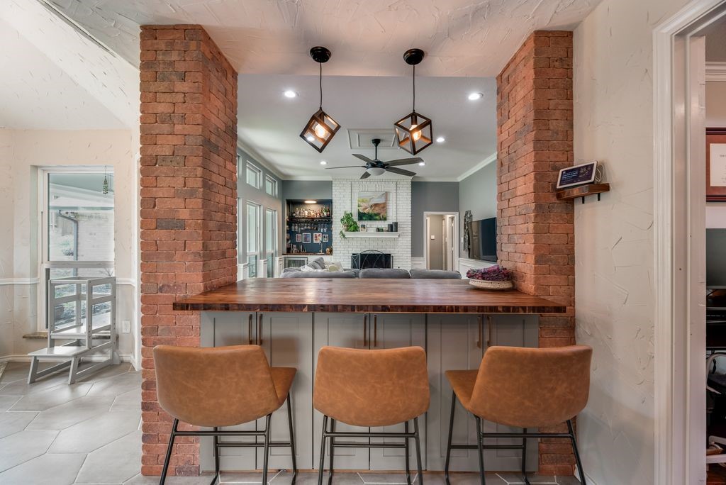 2908 Roaring Springs Road Grapevine TX 76051