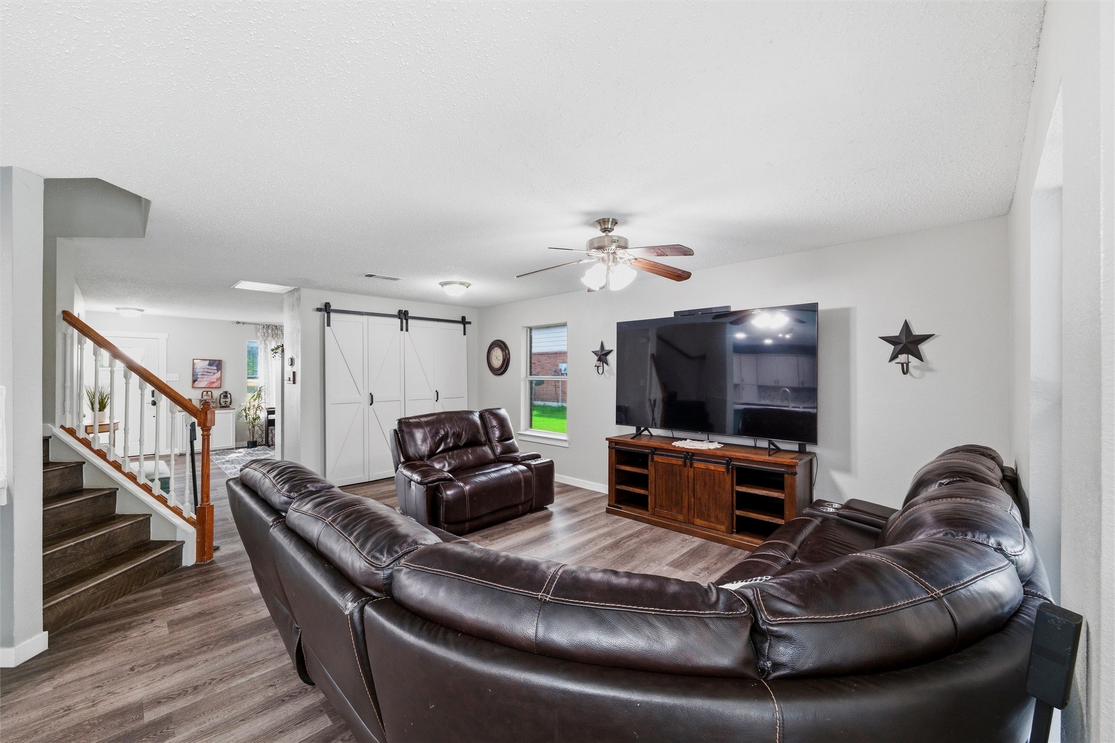 105 Vivian Drive Waxahachie TX 75165