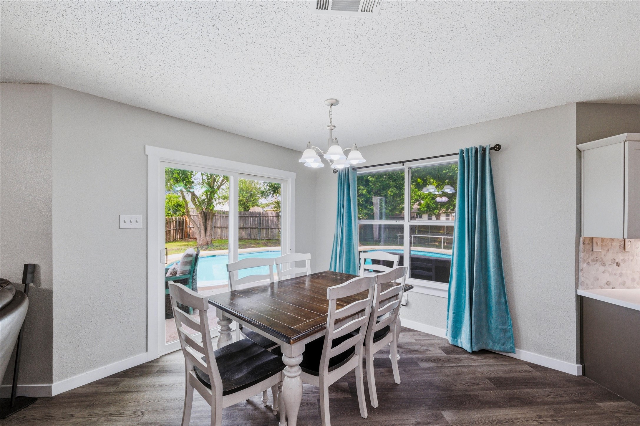 105 Vivian Drive Waxahachie TX 75165