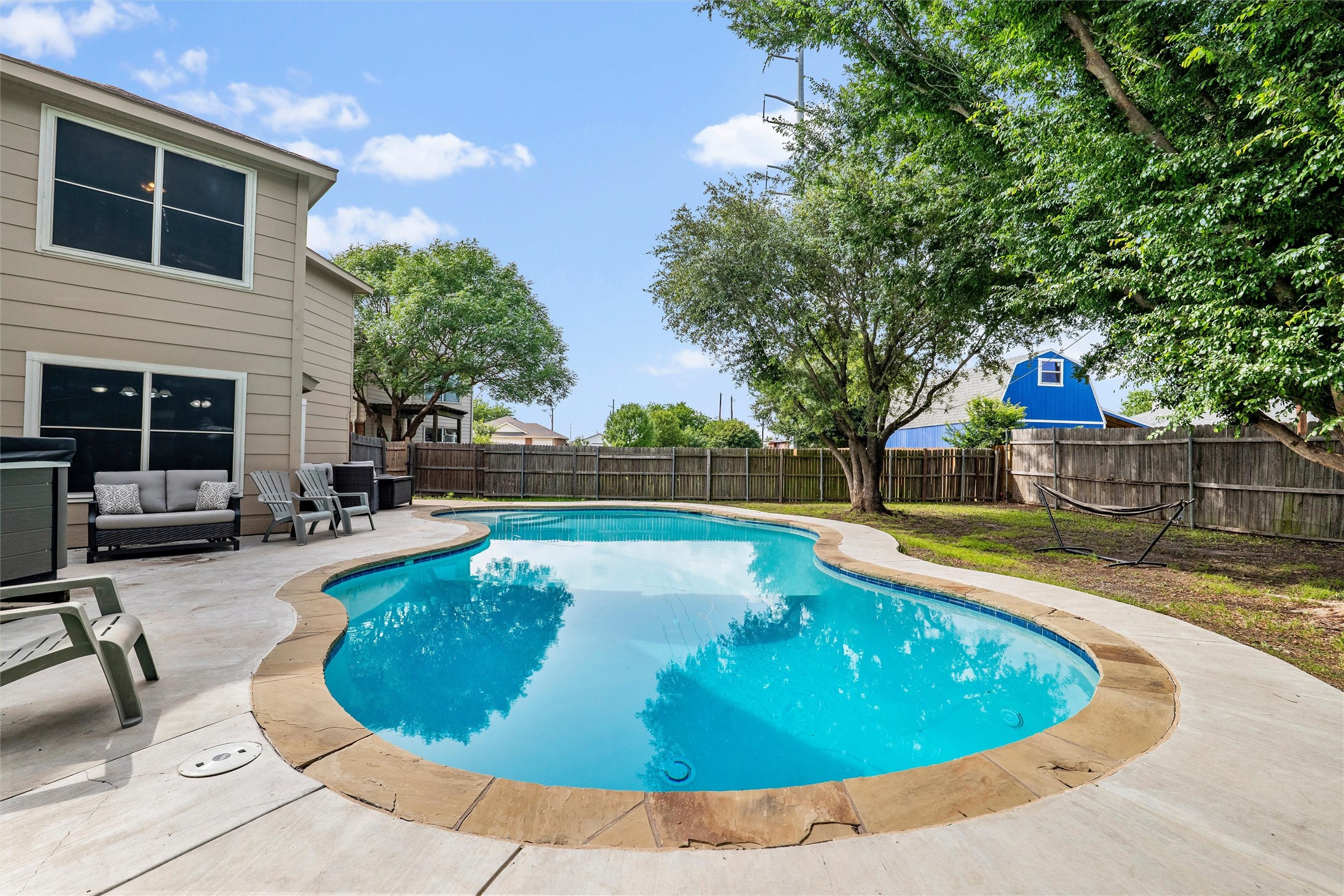 105 Vivian Drive Waxahachie TX 75165