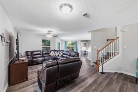 105 Vivian Drive Waxahachie TX 75165