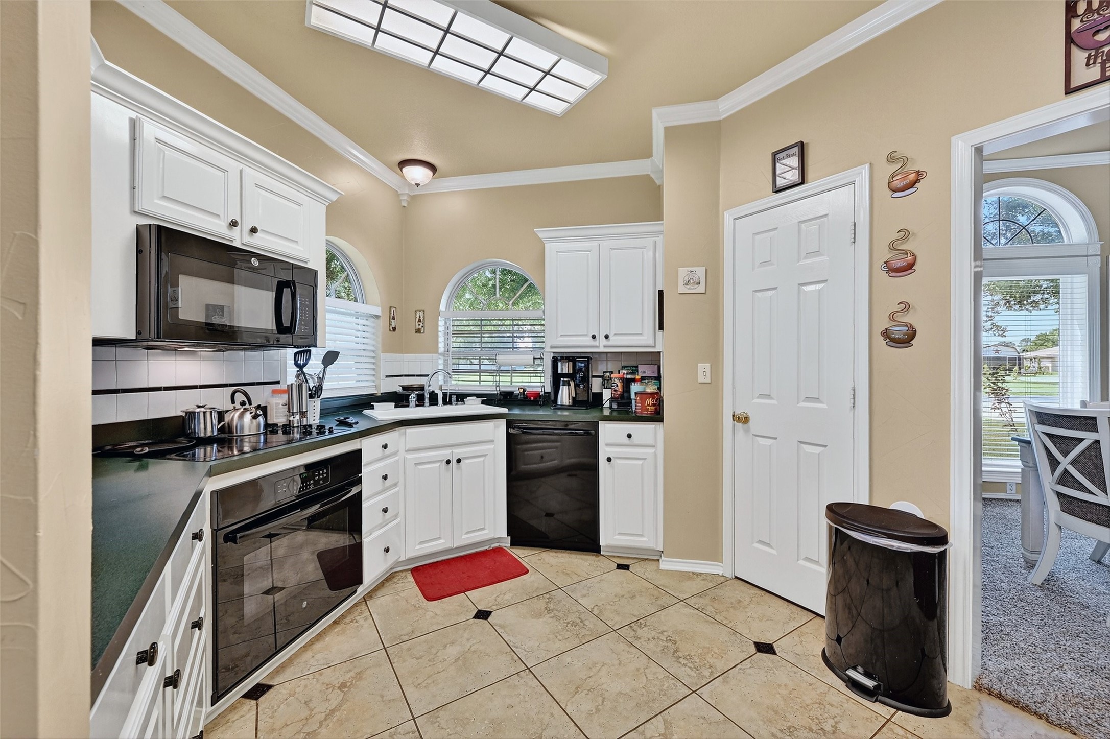 736 W Kiowa Drive Lake Kiowa TX 76240