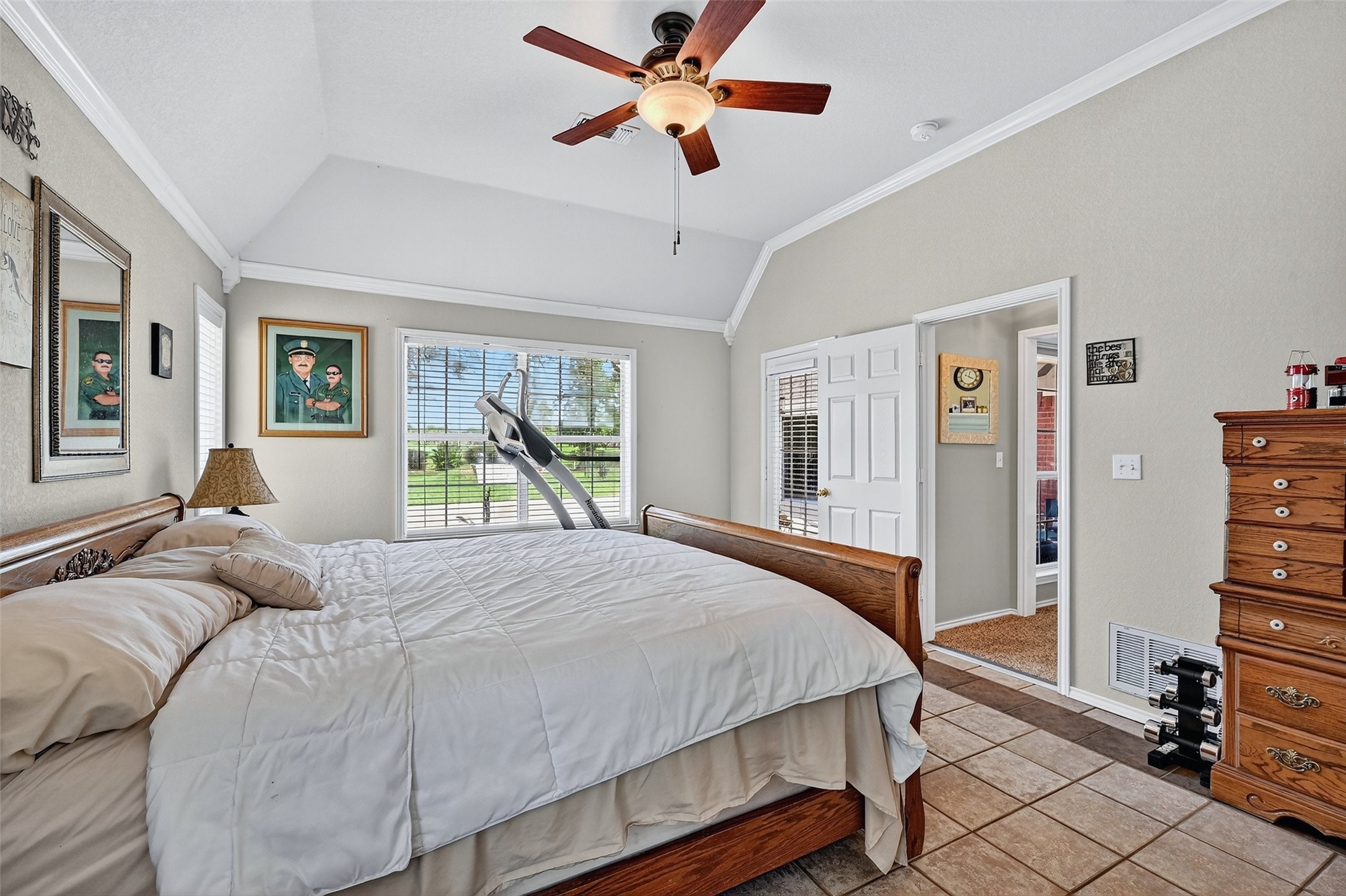 736 W Kiowa Drive Lake Kiowa TX 76240