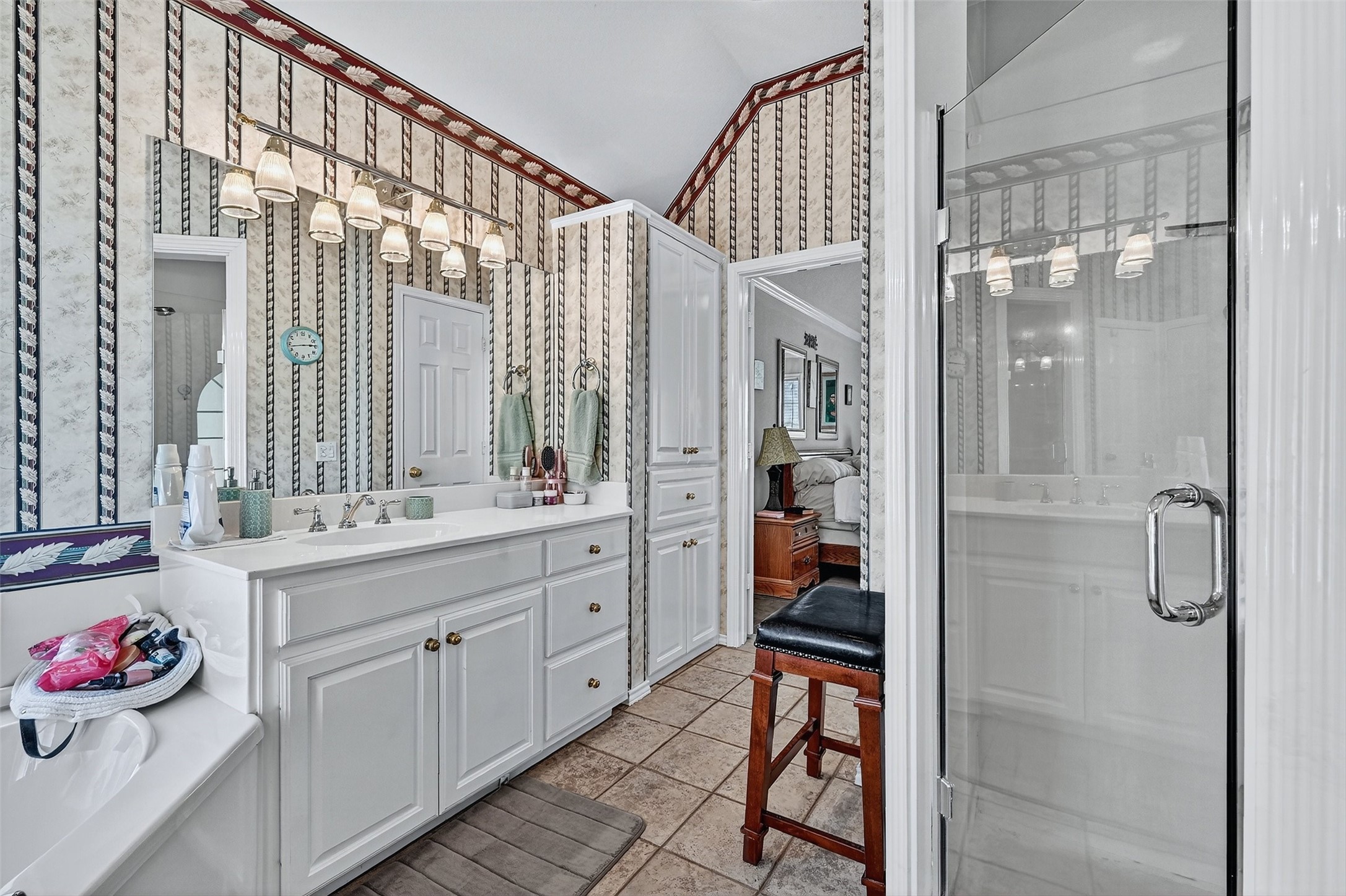 736 W Kiowa Drive Lake Kiowa TX 76240