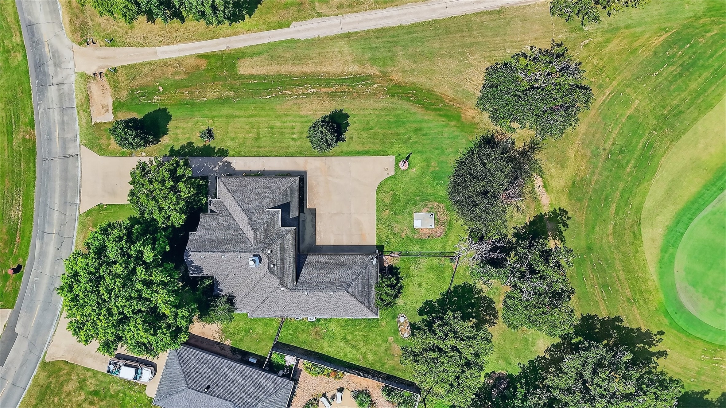 736 W Kiowa Drive Lake Kiowa TX 76240