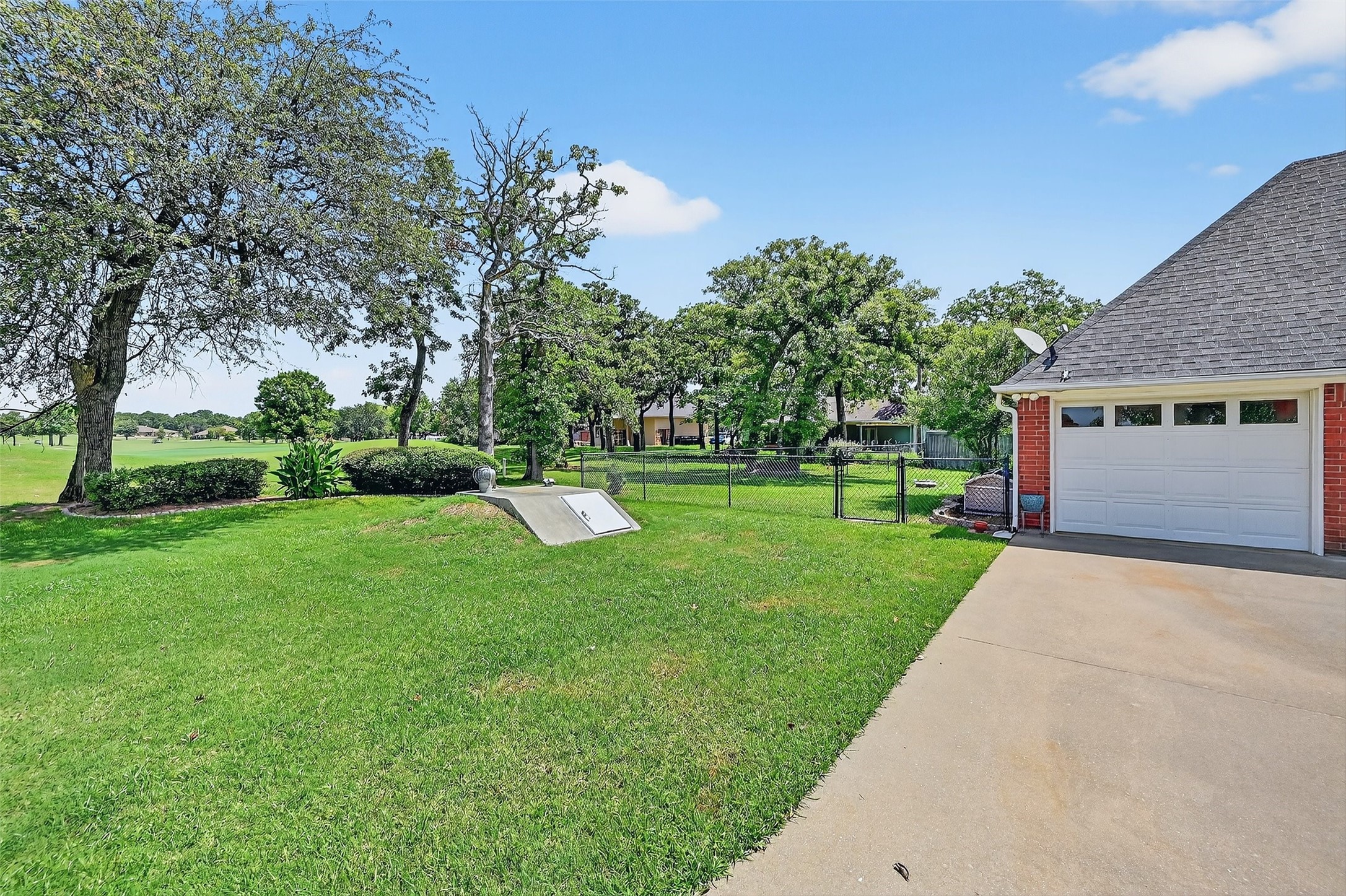 736 W Kiowa Drive Lake Kiowa TX 76240
