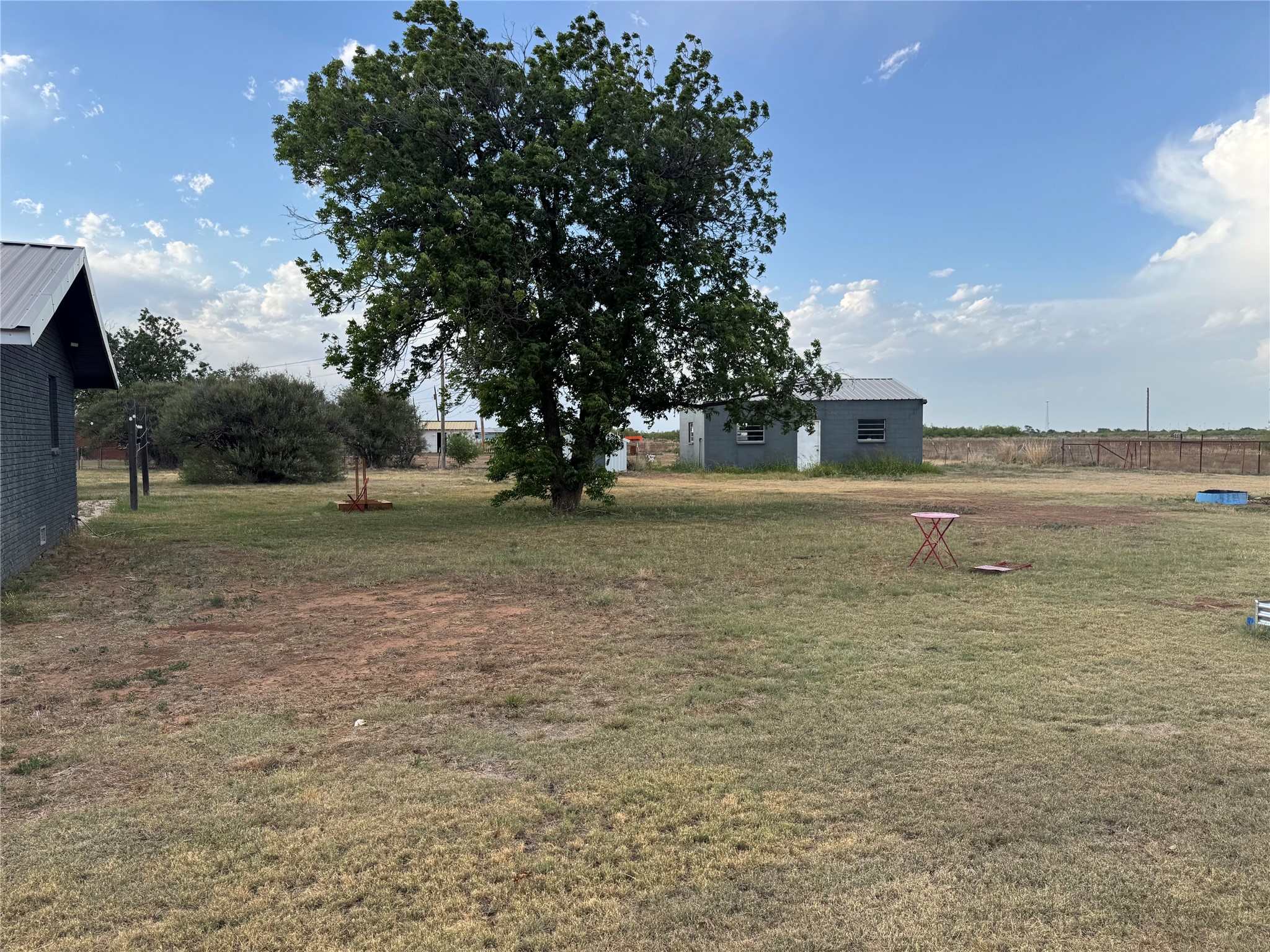 1807 Crowell Highway Quanah TX 79252
