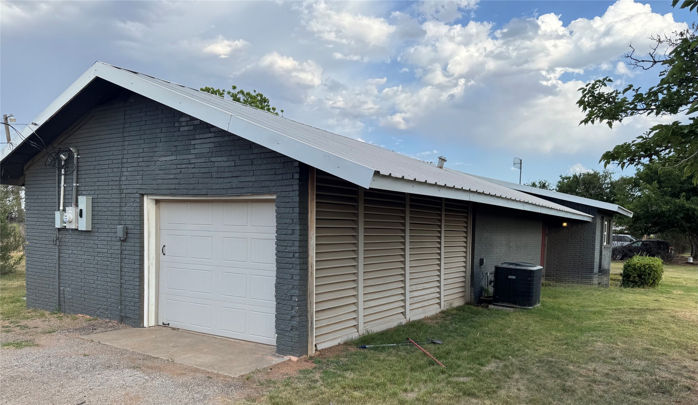 1807 Crowell Highway Quanah TX 79252