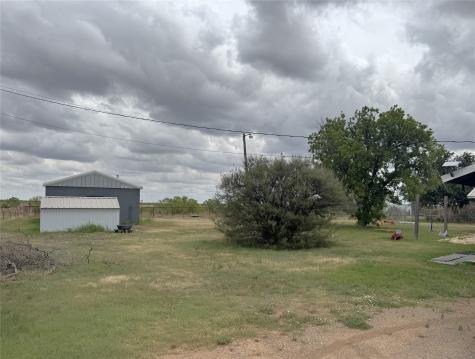 1807 Crowell Highway Quanah TX 79252