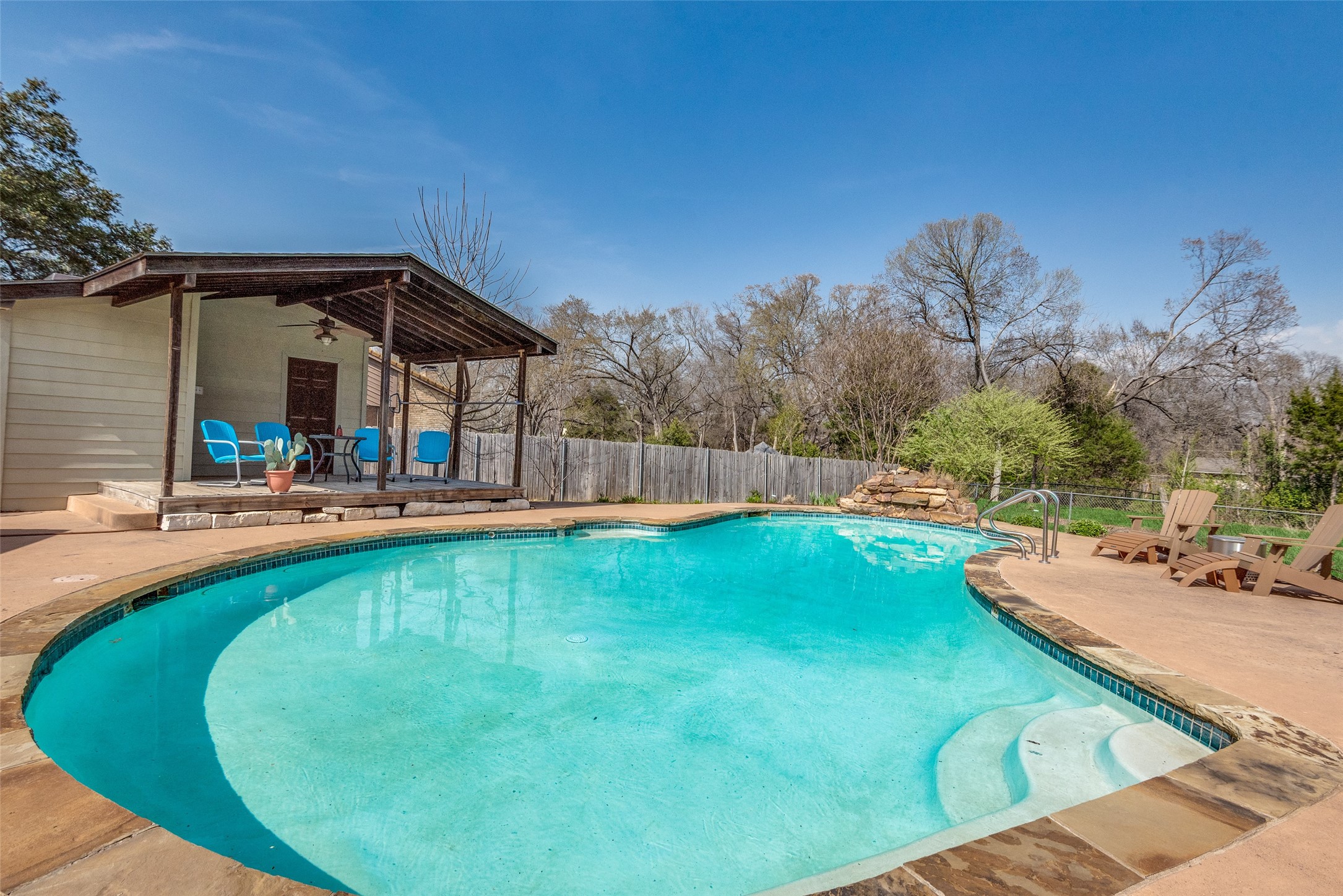1211 Rock Springs Road Duncanville TX 75137