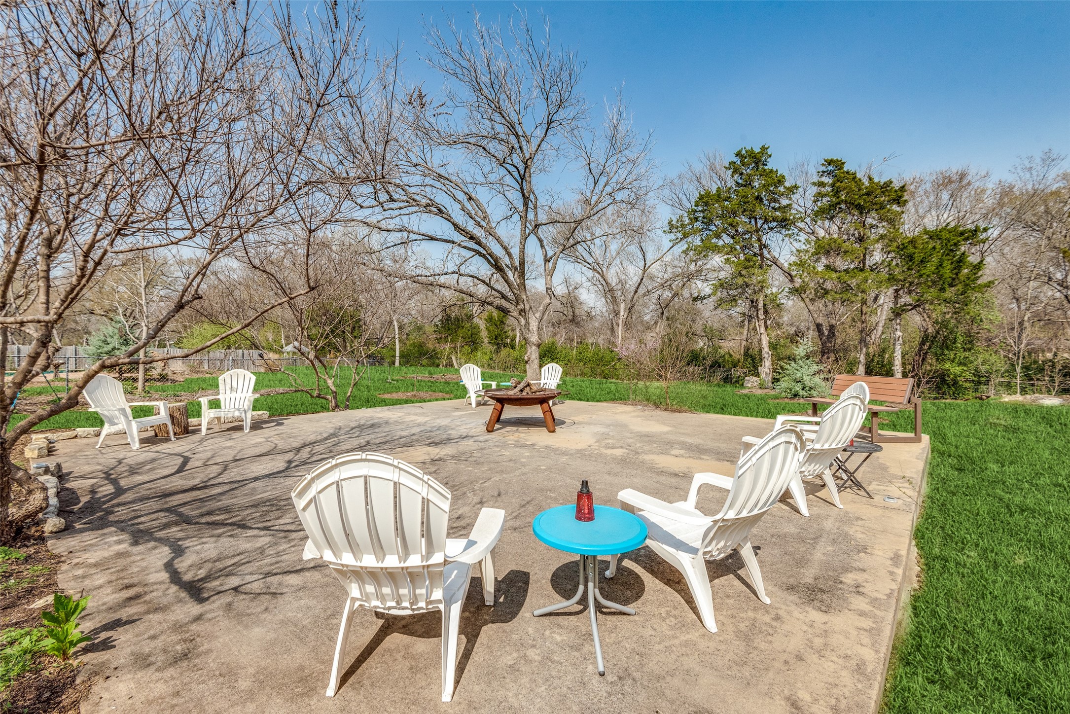1211 Rock Springs Road Duncanville TX 75137