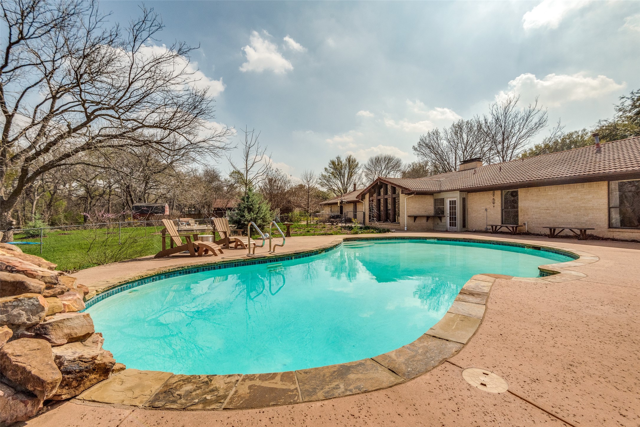 1211 Rock Springs Road Duncanville TX 75137