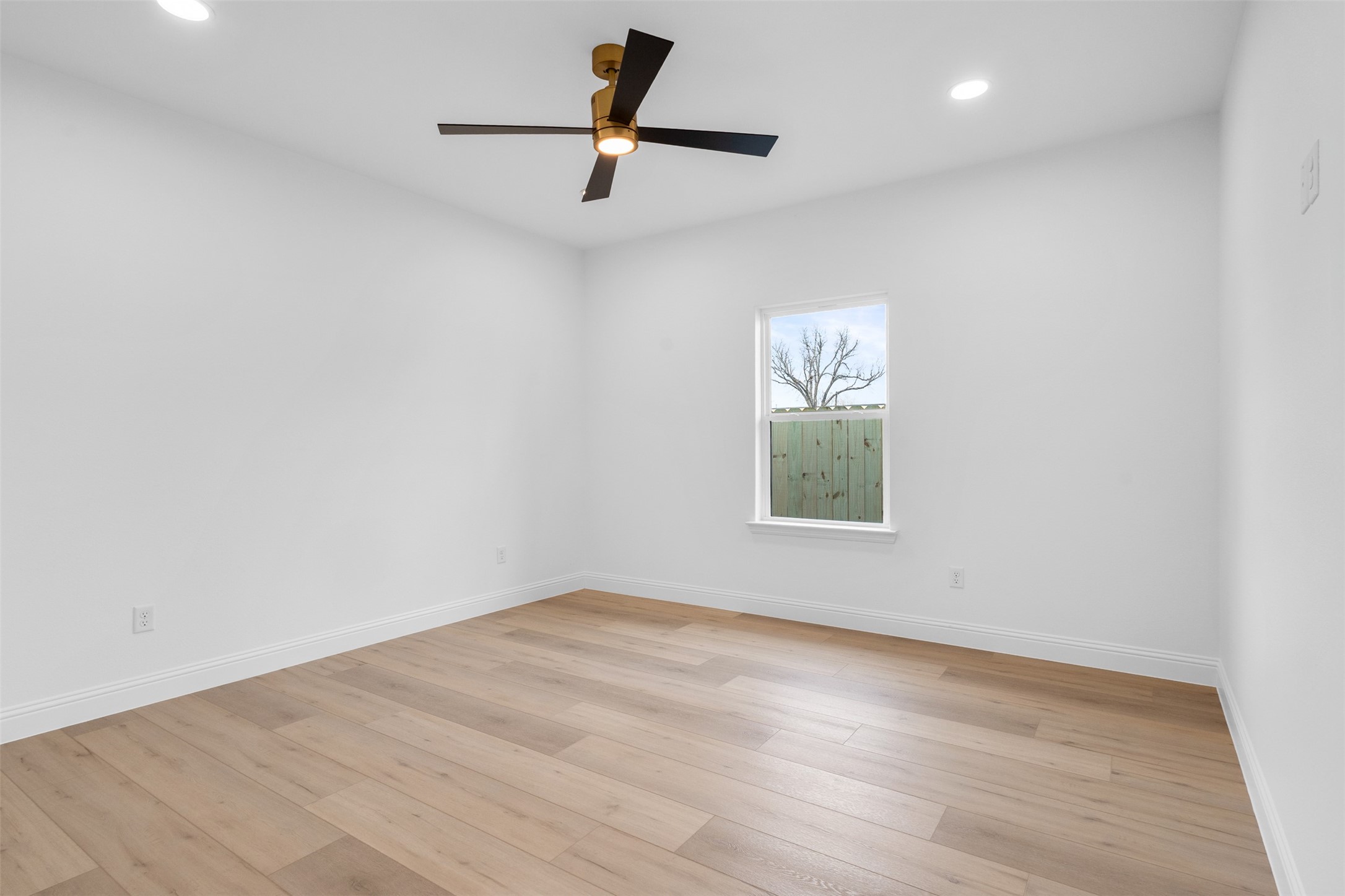 128 Cottonwood Street Fort Worth TX 76111