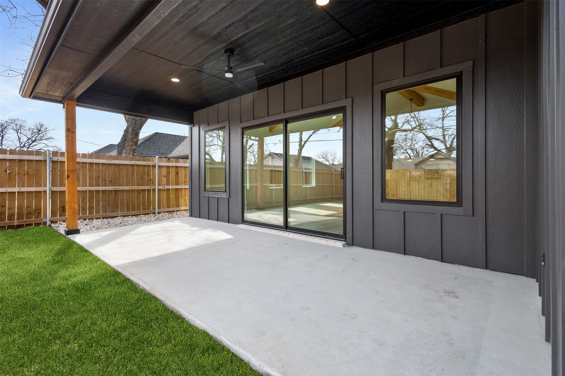 128 Cottonwood Street Fort Worth TX 76111