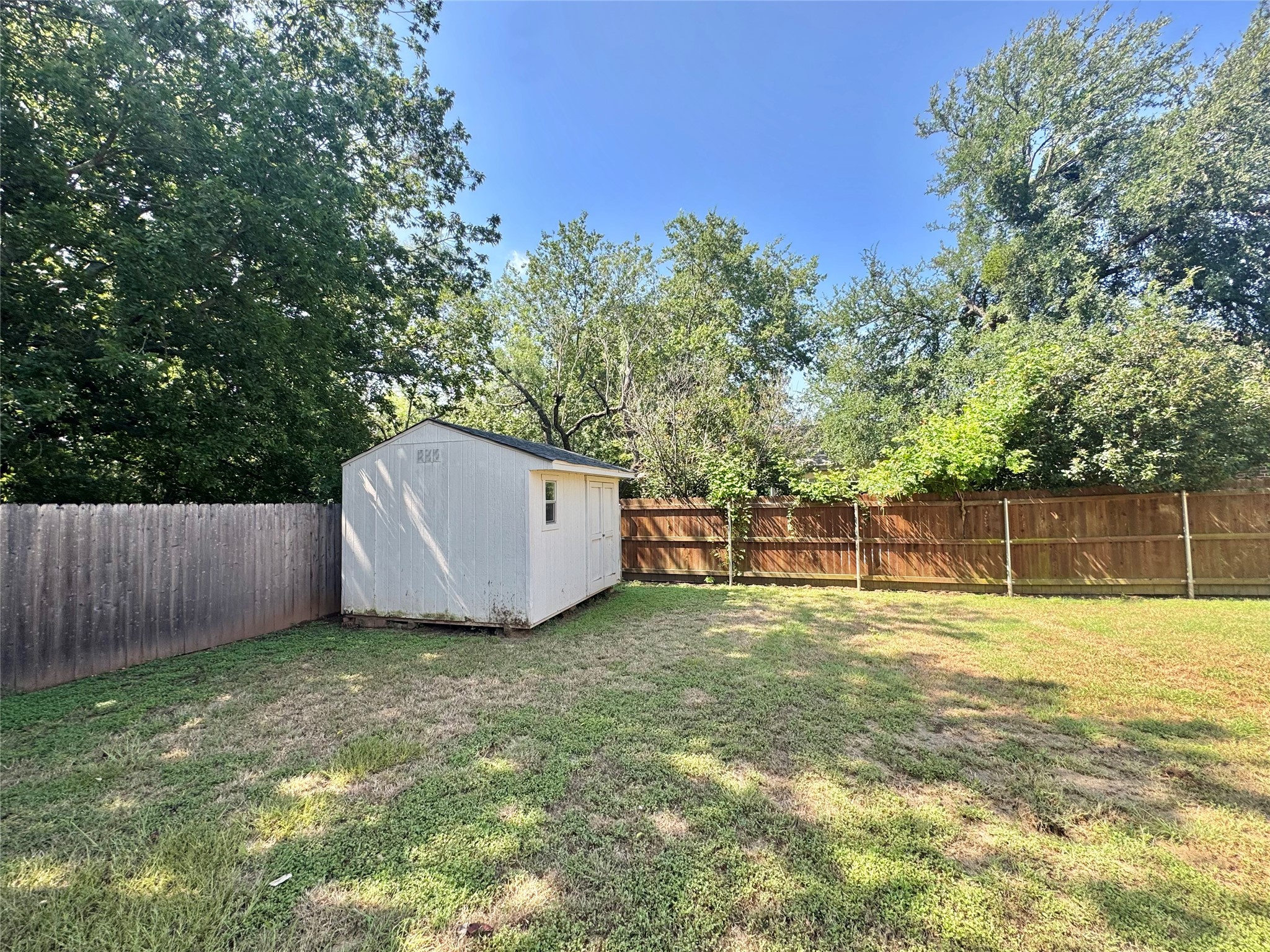 608 Grandview Drive Granbury TX 76049