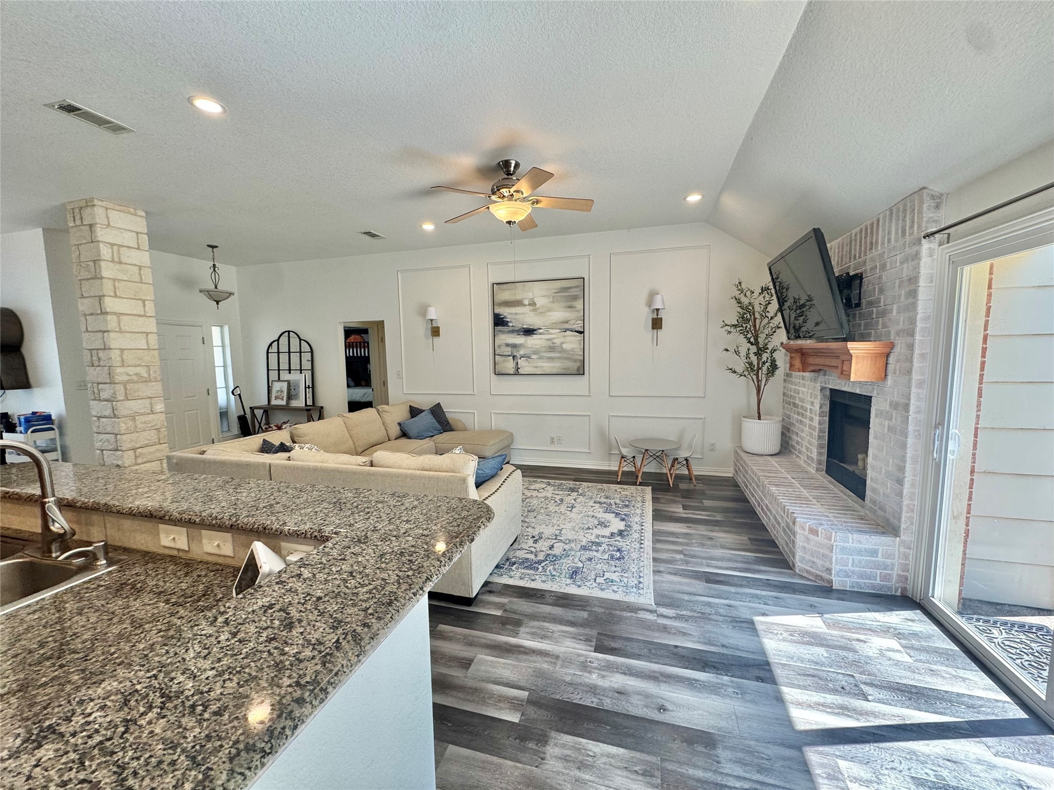 608 Grandview Drive Granbury TX 76049
