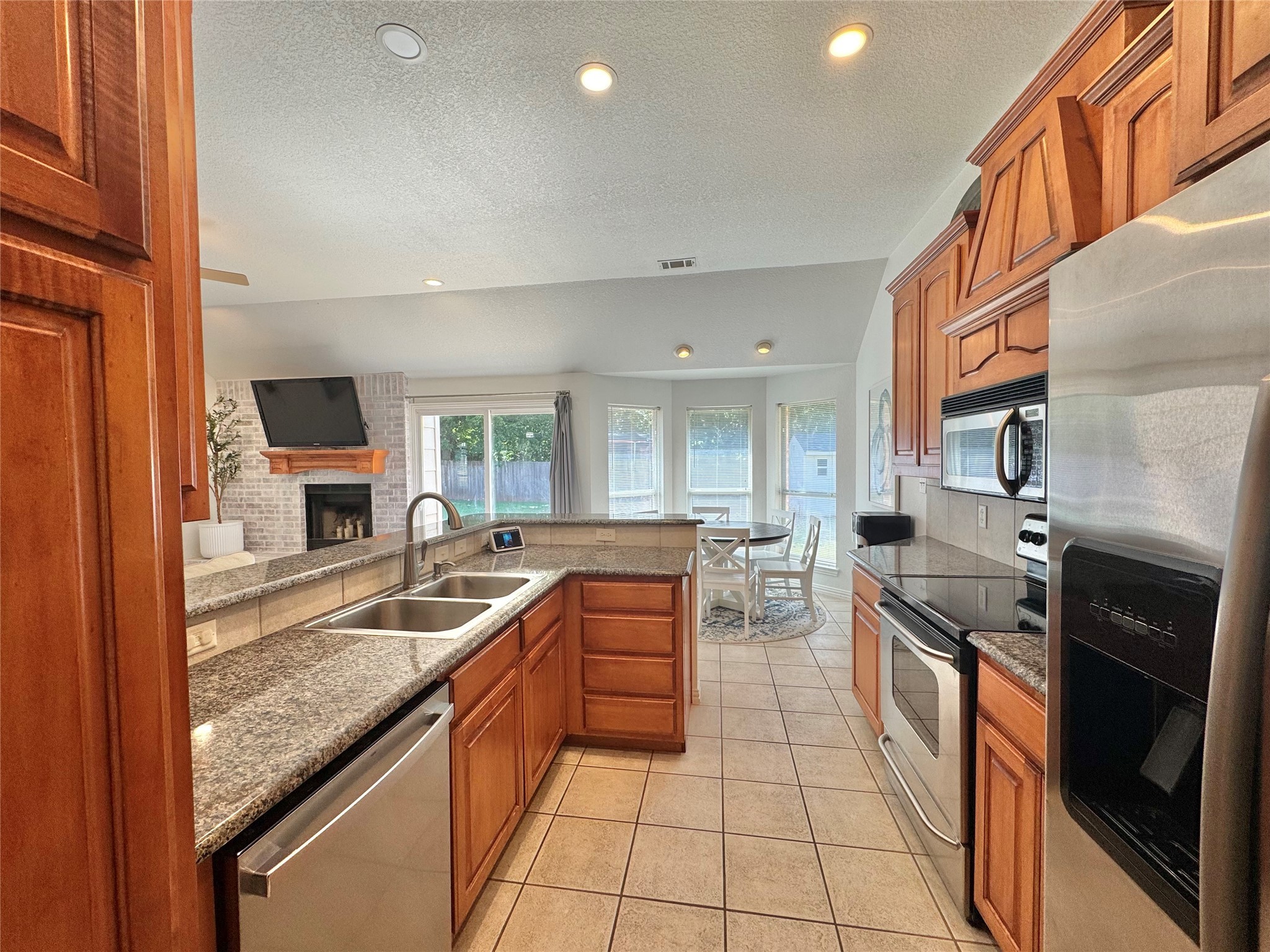 608 Grandview Drive Granbury TX 76049