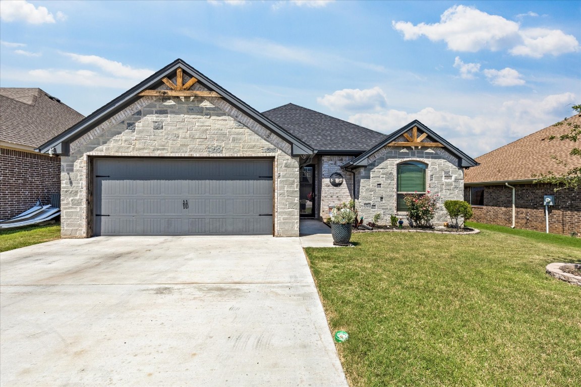 3202 White Horse Drive Granbury TX 76049