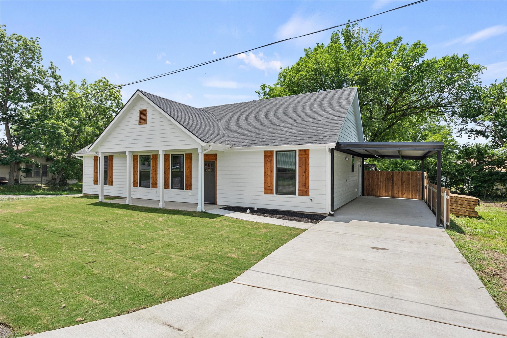 108 S Manson Street Wolfe City TX 75496