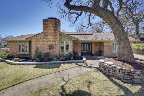 4206 Sparkford Court Arlington TX 76013