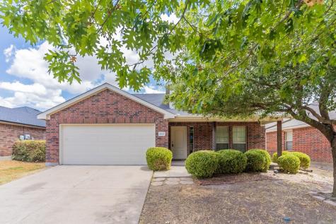 2010 Club Oak Drive Heartland TX 75126