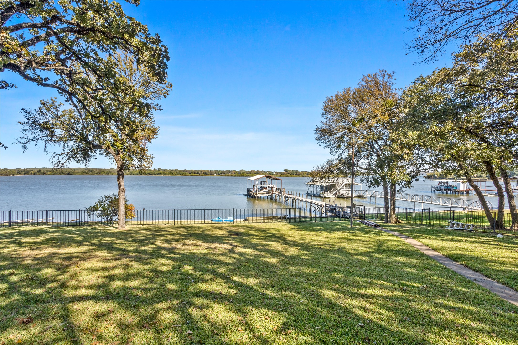 916 Kimbrough Road Azle TX 76020