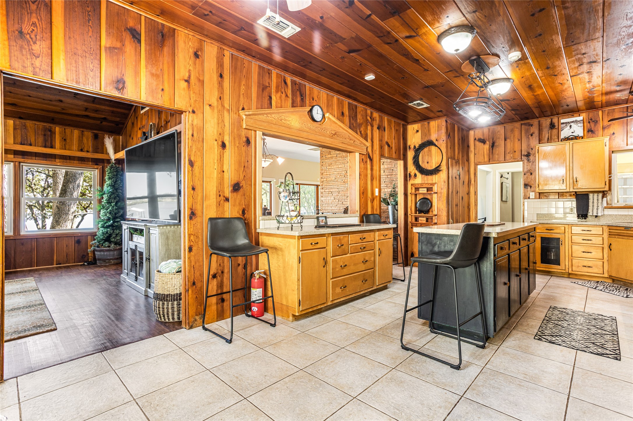 916 Kimbrough Road Azle TX 76020