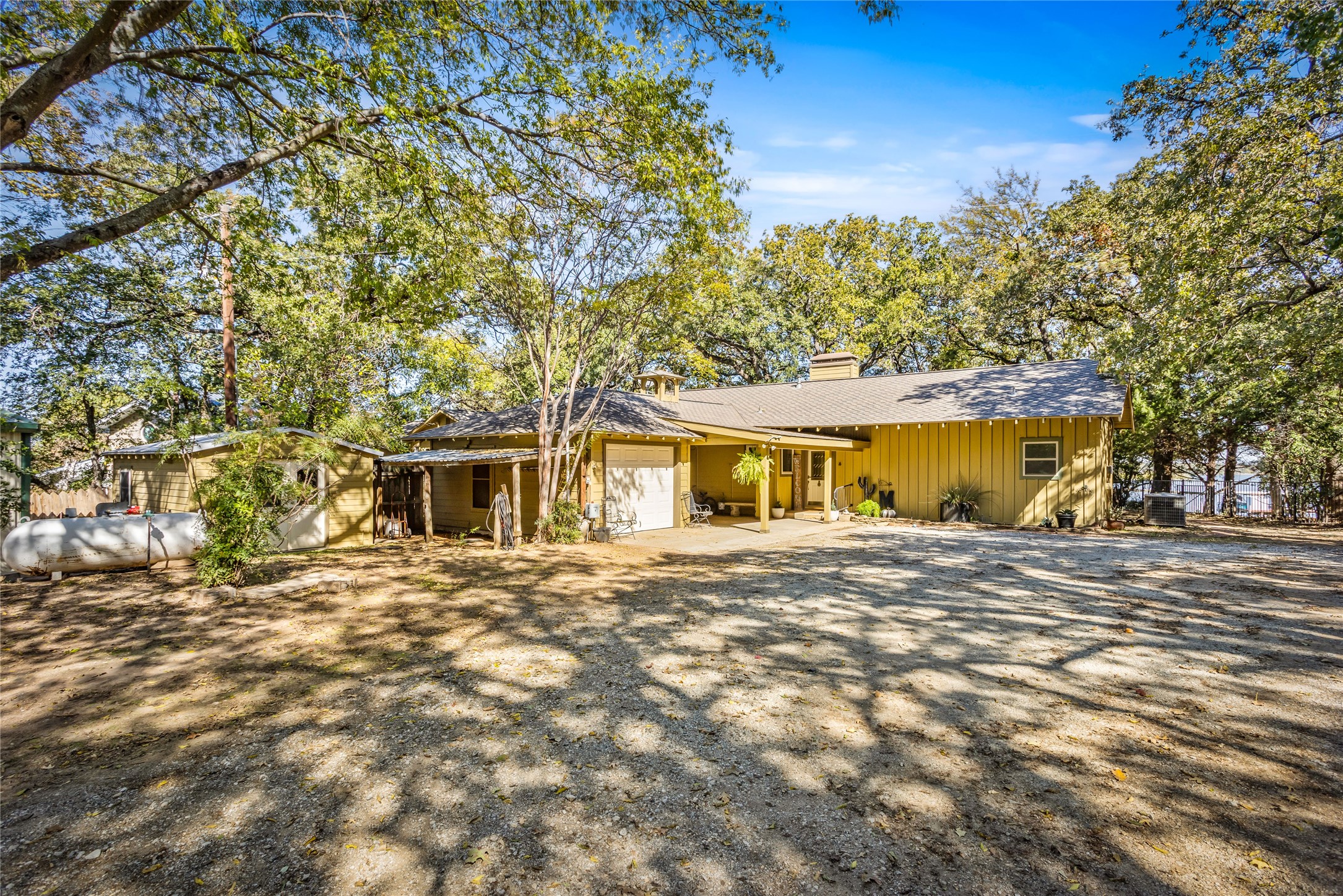 916 Kimbrough Road Azle TX 76020