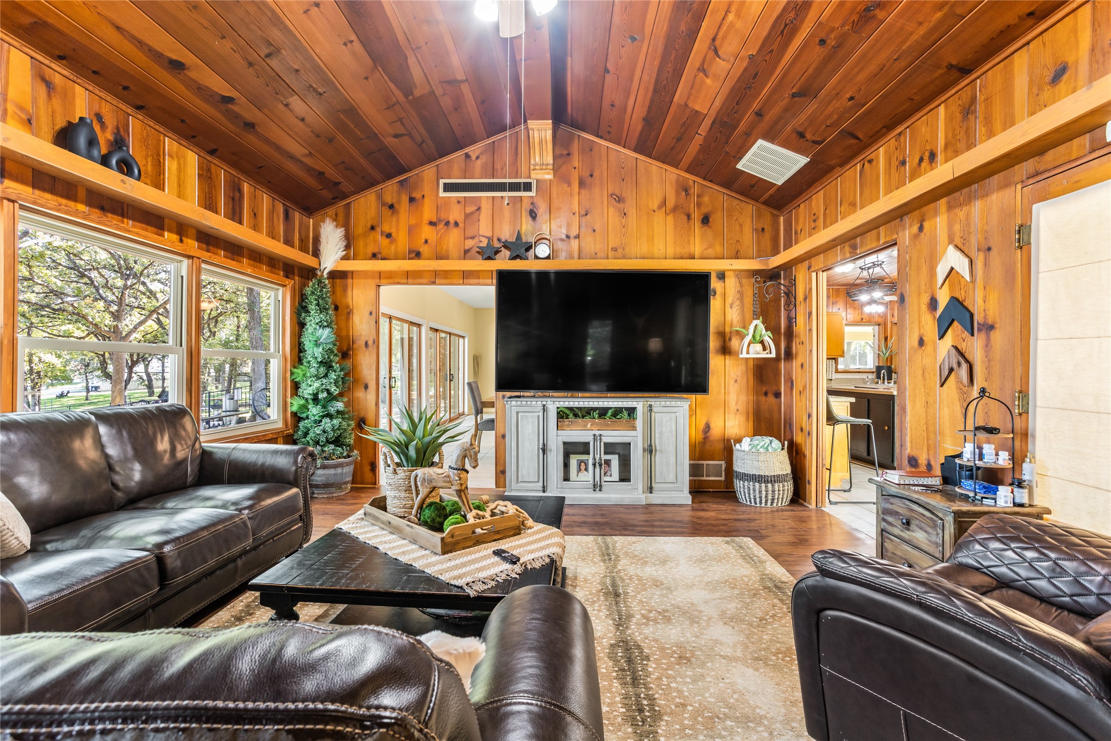 916 Kimbrough Road Azle TX 76020