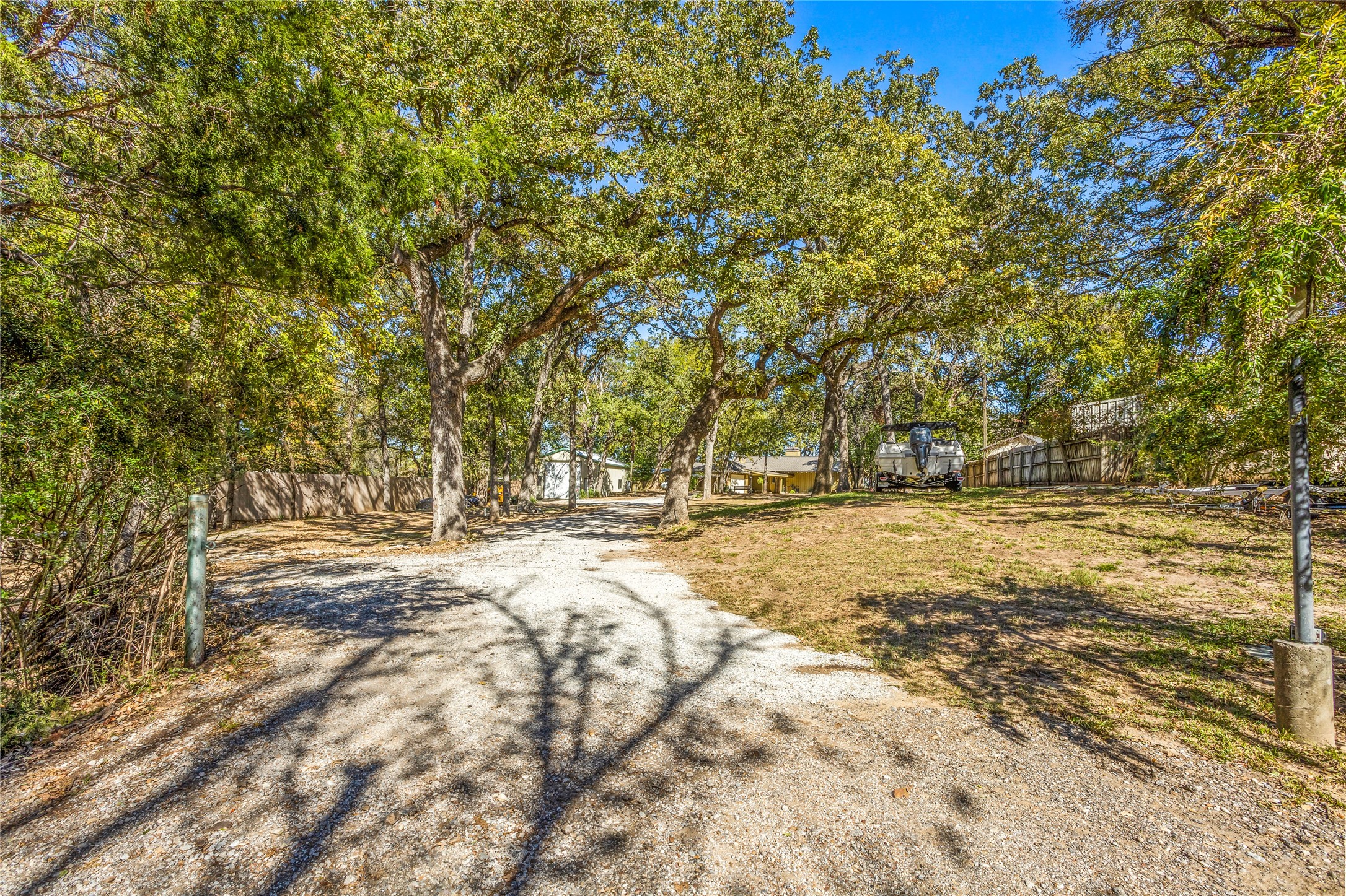 916 Kimbrough Road Azle TX 76020
